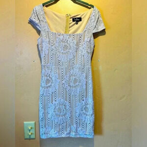 Lulus size small lace mini dress. Cap sleeves. Light pink. Chic. Sexy. NEW!